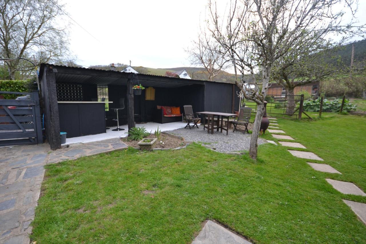 Stunning 2-Bed Cabin In Nantglyn Denbigh Kültér fotó